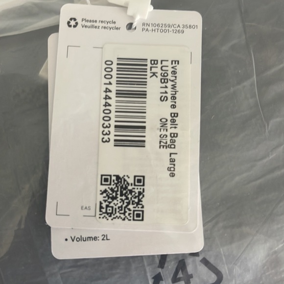 NEW ❤️ Lululemon Large Everywhere Belt Bag - Black (2L) - Picture 11 of 13